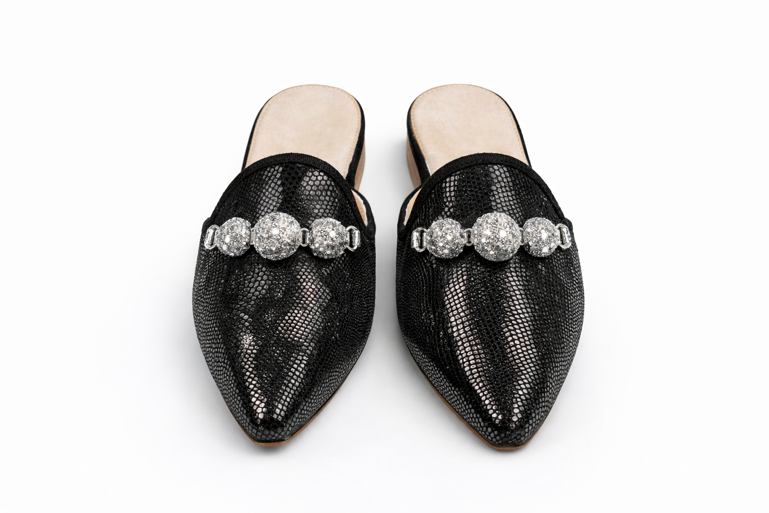 Kézzel készített papucs